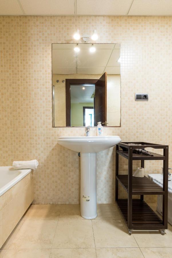 Plaza Uncibay Apartment Malaga Ngoại thất bức ảnh