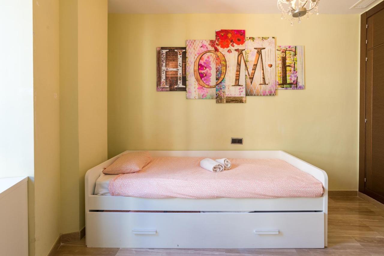 Plaza Uncibay Apartment Malaga Ngoại thất bức ảnh