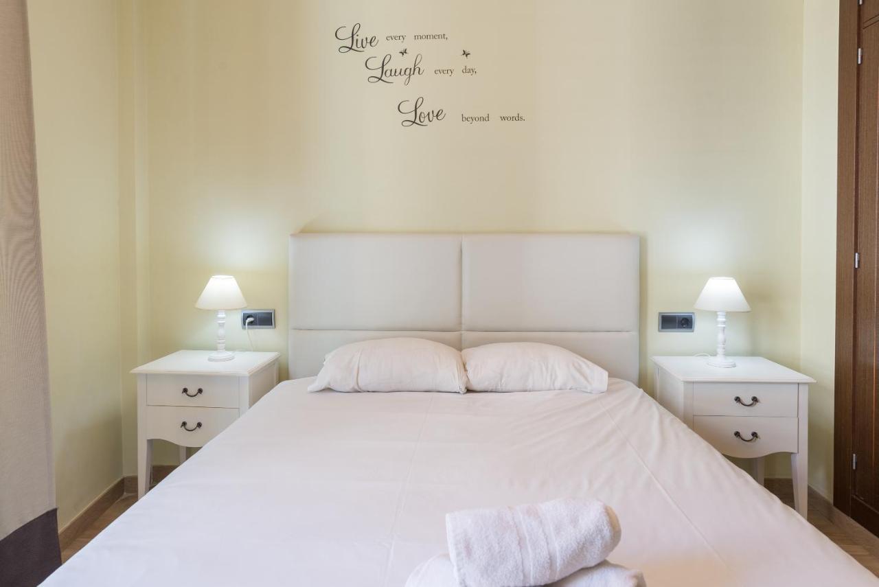Plaza Uncibay Apartment Malaga Ngoại thất bức ảnh