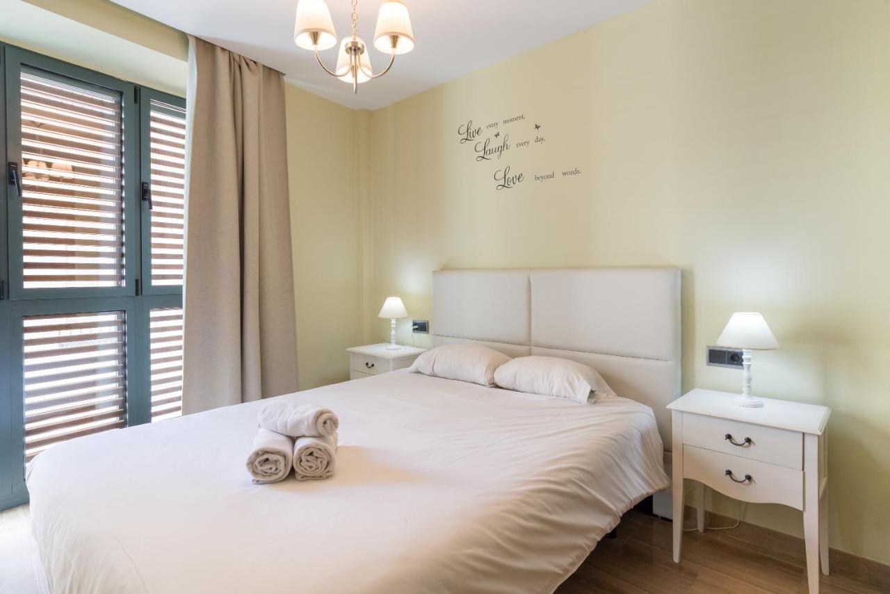 Plaza Uncibay Apartment Malaga Ngoại thất bức ảnh